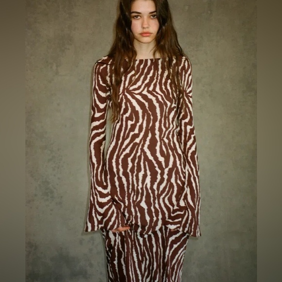 Realisation Par Gia Dress - Picture 3 of 9